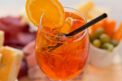 Aperitif auf einem Segelboot ab Arona