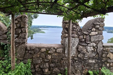 Besuchen Sie die Rocca di Angera und erfahren Sie mehr über ihre Geschichte